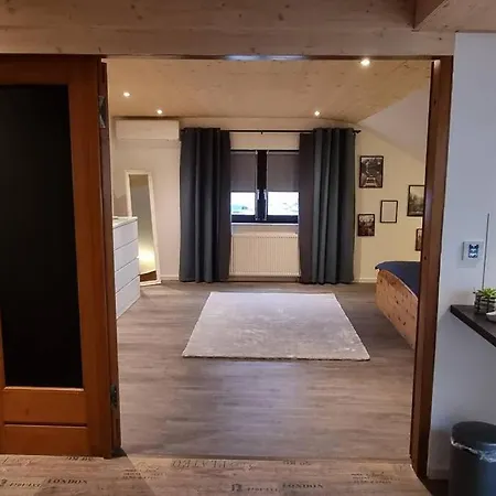 Capa Ferienwohnung Pfalz Neustadt an der Weinstraße Exterior foto
